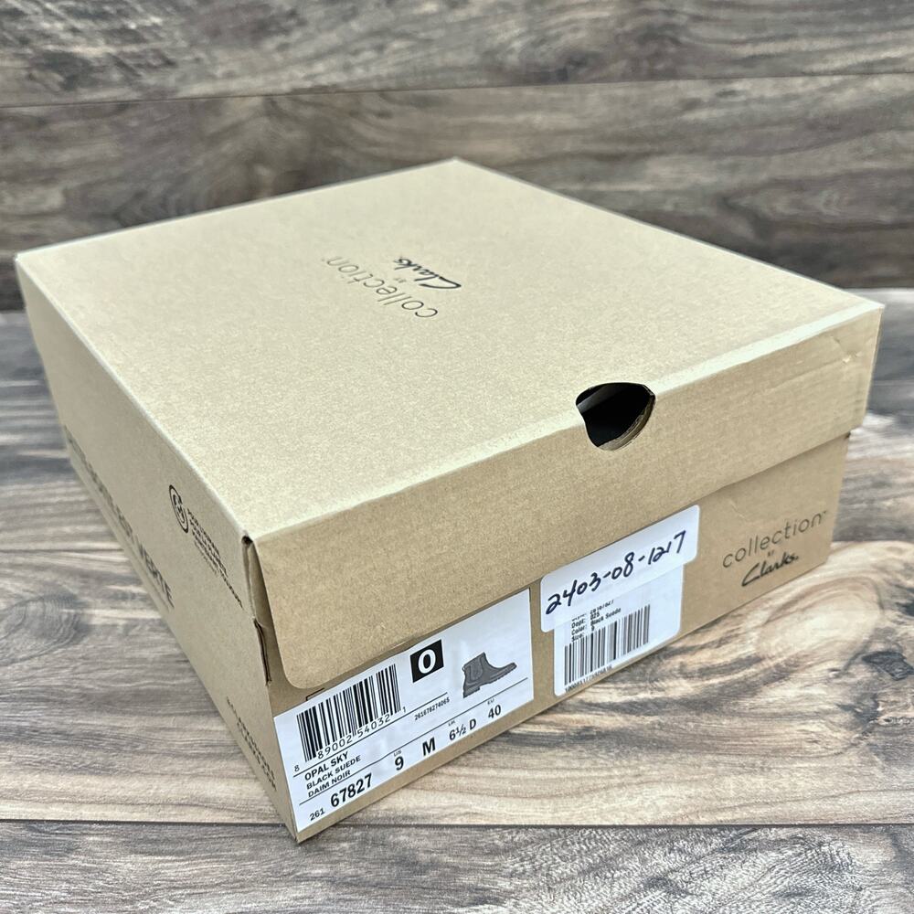 NIB Clarks Opal Sky 9M Black Suede Comfort Ankle Boots Bootie - Picture 10 of 11